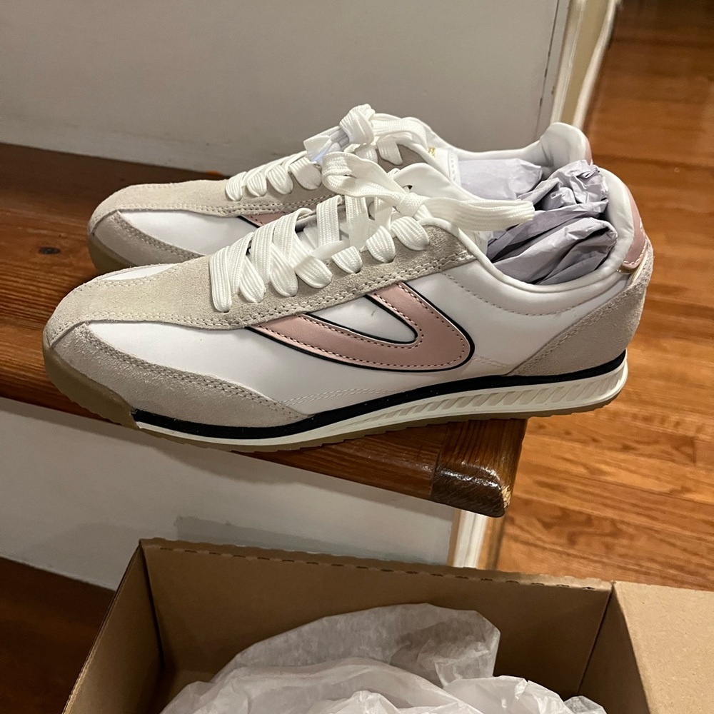 Tretorn Kristine Elite Sneakers, women's size 8, NWT - Picture 11 of 12